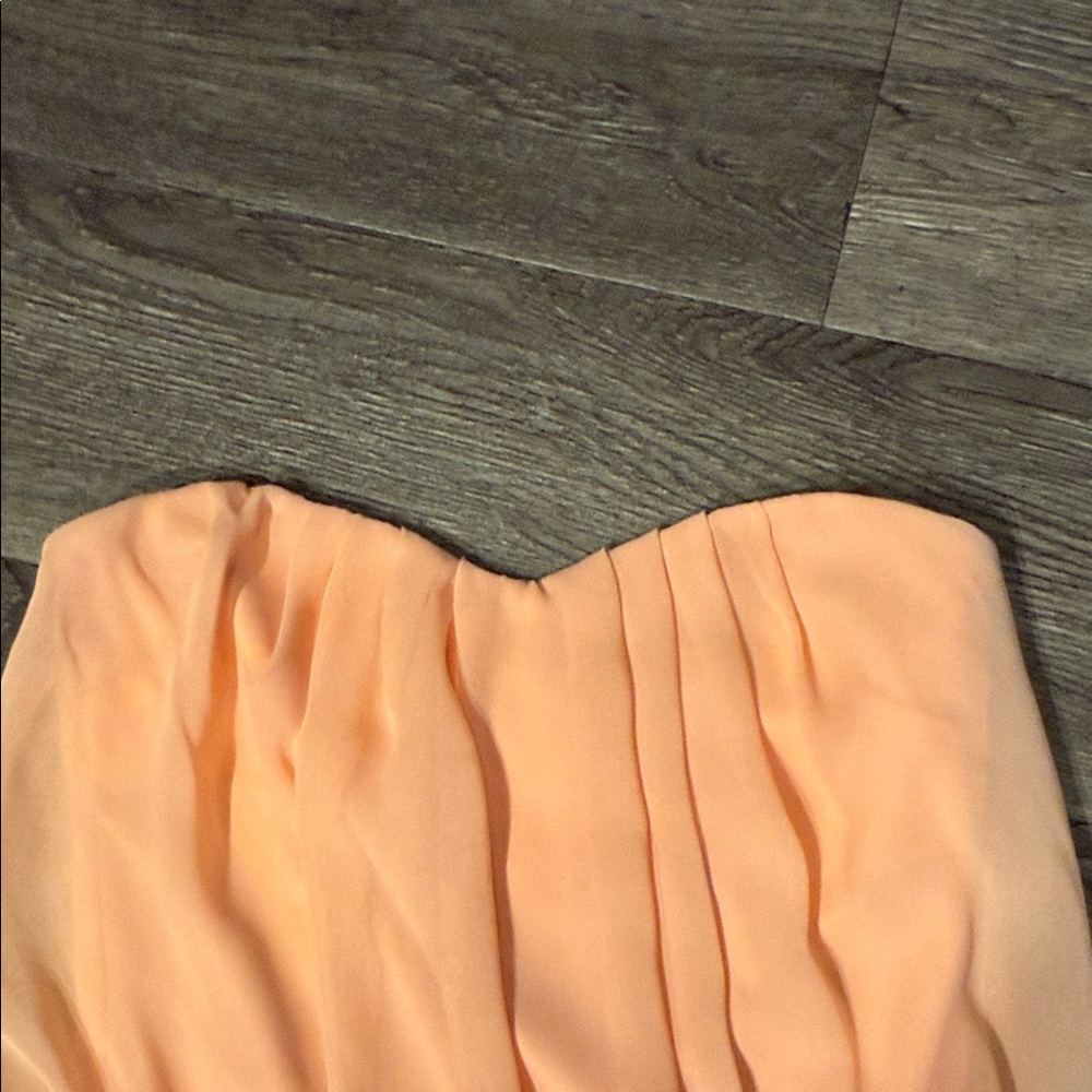 Elegant Peach and Beige Strapless dress - Picture 4 of 6
